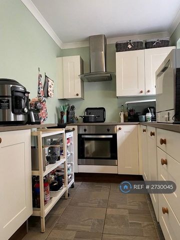 3 bedroom terraced house to rent - Photo 3