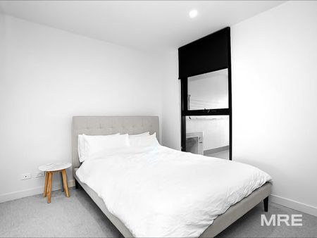 Immaculately presented in a highly sought after location - Photo 2