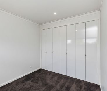 Stylish 3 Bedroom Villa! - Photo 4