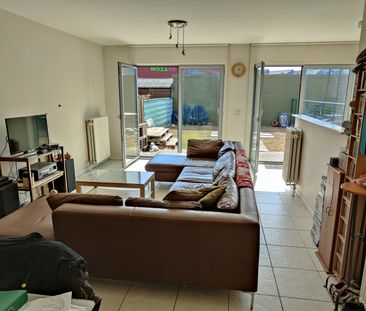 Gelijkvloers appartement met 2 kamers en tuintje - Photo 2