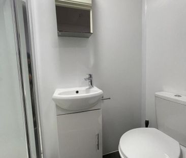 1 bedroom bedsit to rent - Photo 6