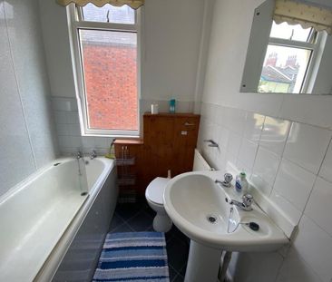 6 bedroom house to rent - Photo 4