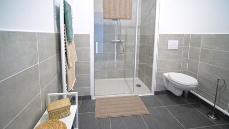 Location Appartement 5 pièces ST HERBLAIN 44800 - Photo 5