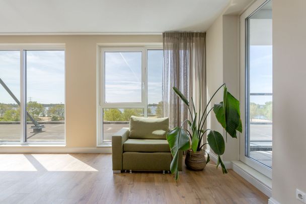 Appartement te huur: Zeeduinweg 394 1361 BG Almere - Photo 1