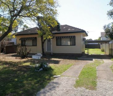Neat and Tidy Home Located in a Prime Location!! - Photo 4