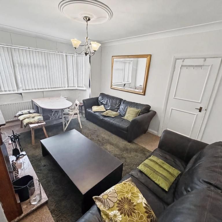 2 bedroom ground floor maisonette to rent - Photo 1