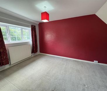 3 bedroom semi-detached house to rent - Photo 6
