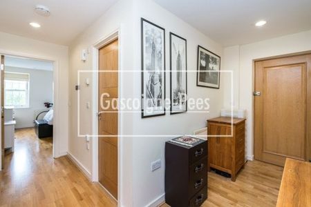 High Street, Esher, KT10 - Photo 4