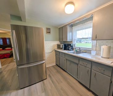 All Inclusive 2 Bed Upper Unit in Welland!! - Photo 1