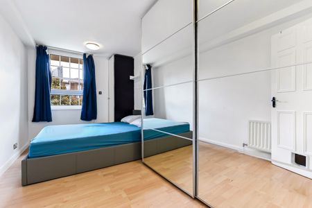 3 Bed Flat, Moorgreen House, EC1V - Photo 3