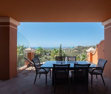 Penthouse for rent in Benahavis - Photo 5