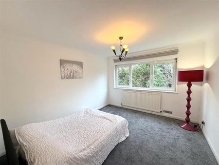 3 bedroom apartment to rent - Photo 3