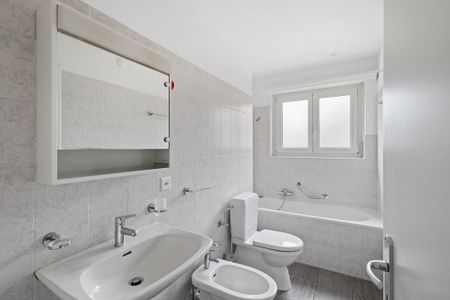 Rent a 3 rooms apartment in Rancate - Foto 3