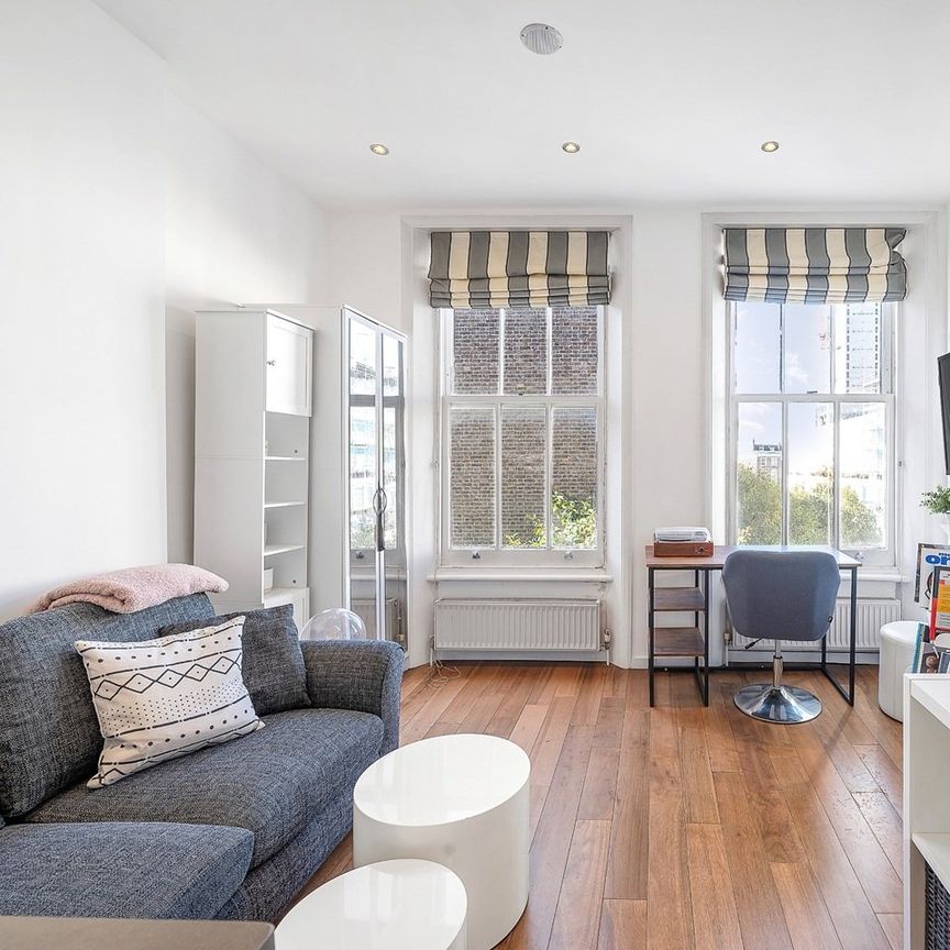 1 Bed Flat, Nevern Road, SW5 - Photo 1