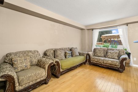 For Lease - 1113 Marconi Avenue, Kanata, Ontario - Photo 2
