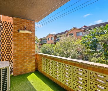 Air-Conditioned Two-Bedroom Unit with Laminate Timber Flooring, Sin... - Photo 3
