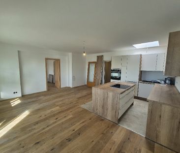 15493 - Exklusiv GENERALSANIERTE 4 Zimmer Wohnung - Photo 2