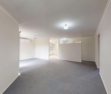 Freshly Updated Family Home in Quiet Street | Spacious Yard & Moder... - Photo 1