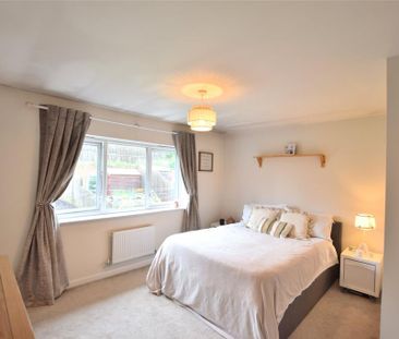 2 bedroom semi-detached house to rent - Photo 3