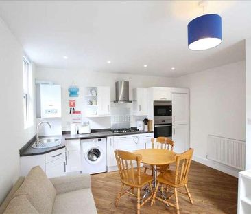 West Street, Scarborough, YO11 - Photo 4