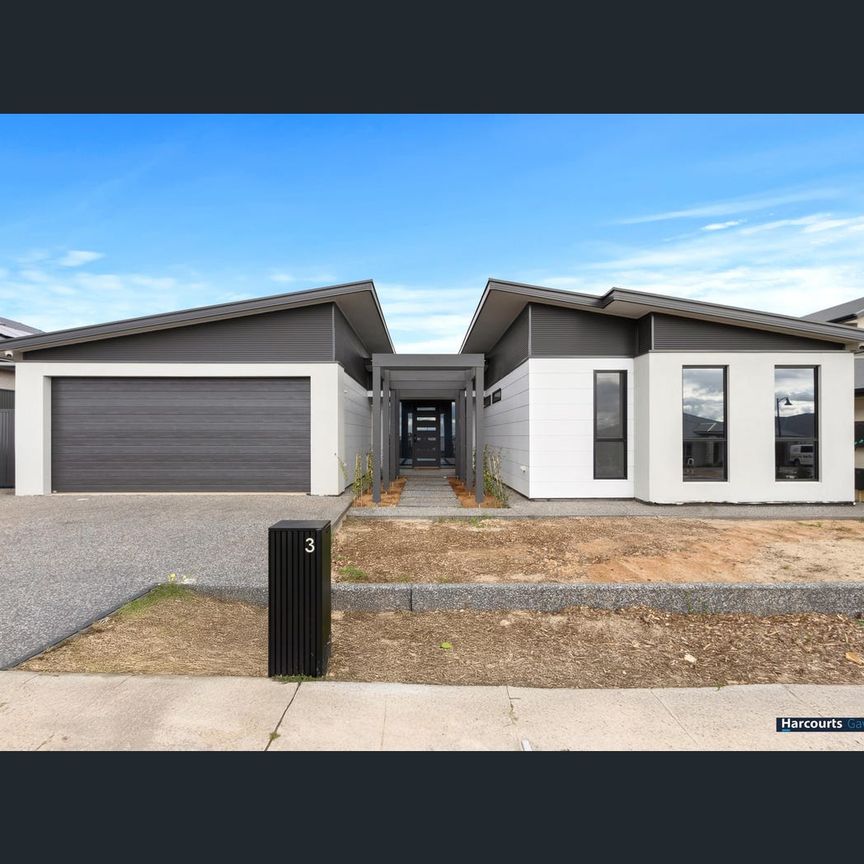 31 Toner Crescent, Evanston Park, SA 5116 - Photo 1