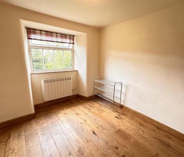 2 bedroom semi-detached house to rent - Photo 2
