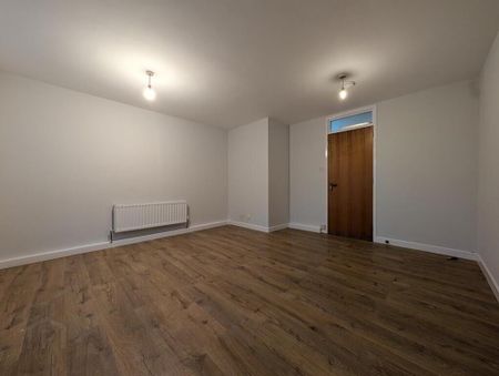 8d Stranmillis Court, Stranmillis Road, Belfast, BT9 5EU - Photo 2