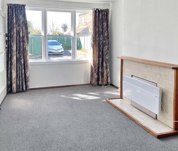 Cosy One-Bedroom Unit in the Heart of Moera - Photo 4