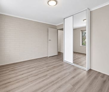 Easy Living in the Heart of Semaphore - Photo 5