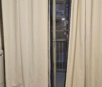 Villeray, charmant 3 1/2 Non-Fumeur, 2ème étage maison tranquille. - Photo 2