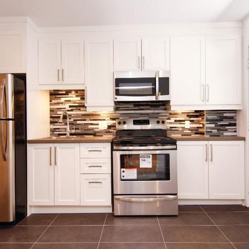 MAGNIFIQUE STYLE CONDO A SAINT HENRI MEILLEUR EMPLACEMENT! - Photo 1