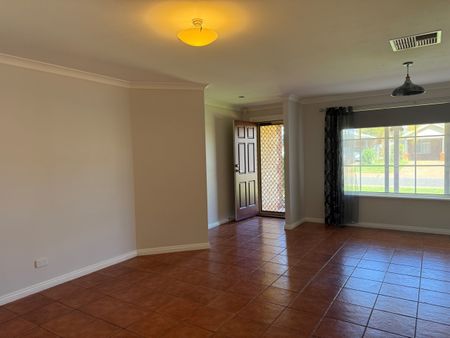 Great Location 3x1 Home In Somerville - Photo 3