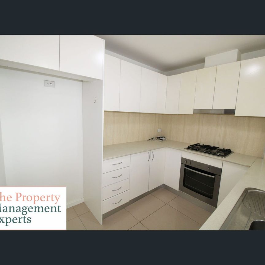 6/35 Barbara Street, Fairfield, NSW 2165 - Photo 1