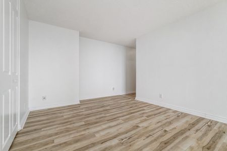 For Lease - 515 ST LAURENT Boulevard Unit# 812, Manor Park - Cardinal Glen and Area, Ontario - Photo 3
