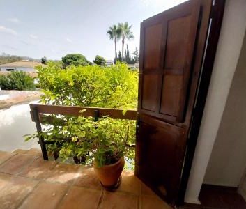 Holiday rental property, non-permanent residence contract (non-rene... - Photo 5