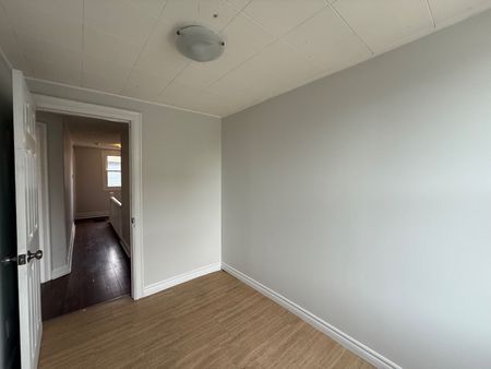 For Lease - 514 Cannon Street, Hamilton, Ontario - Photo 5