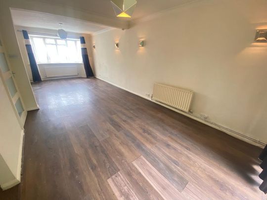 3 bedroom detached house to rent - Photo 1