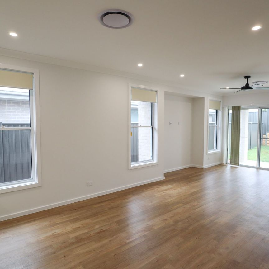 MODERN FREESTANDING DUPLEX - Photo 1