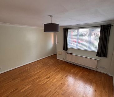 2 Bed Terraced House, Pennhome Avenue, NG5 - Photo 2