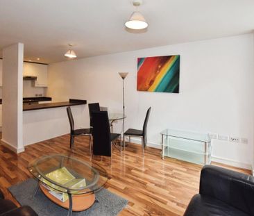 2 bedroom flat to rent - Photo 1