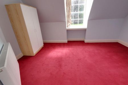 6 bedroom detached house to rent - Photo 5