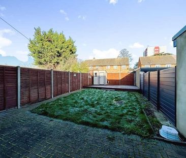 Langley Broom, Slough, SL3 - Photo 1