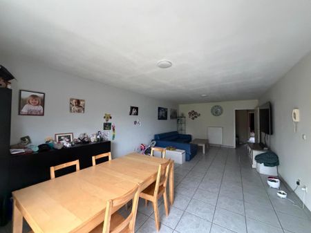 gelijkvloersappartement met 2 slpk en garage - Photo 3