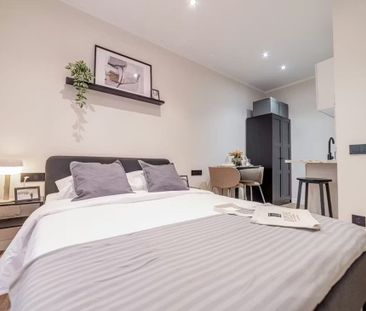 Carrer dArimon, Barcelona, Catalonia 08022 - Photo 2