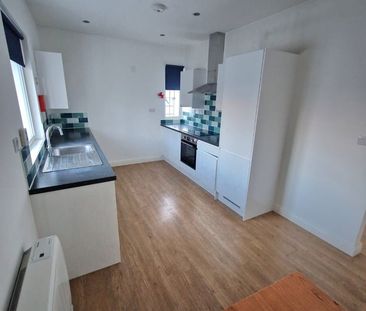 1 Bed Flat, Armfield House, N11 - Photo 6