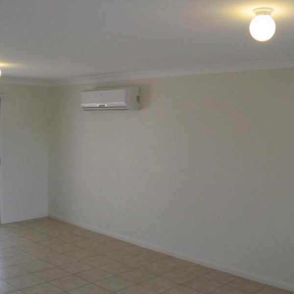 8 Tobruk Crescent - Photo 1