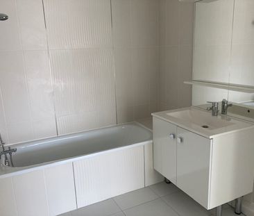 Location Appartement 3 pièces 65m² - Photo 6