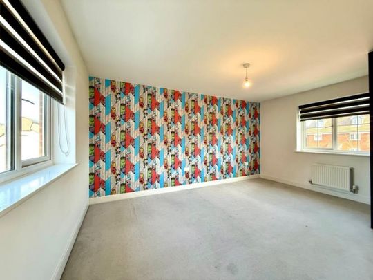 Burgh Drive, Milton Keynes - Photo 1