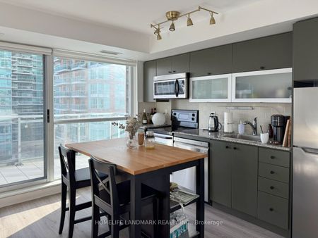 Vibe at Liberty Village Lofts , #601 - Photo 5