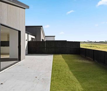 Brand New in the heart of Lockerbie Estate - Photo 3